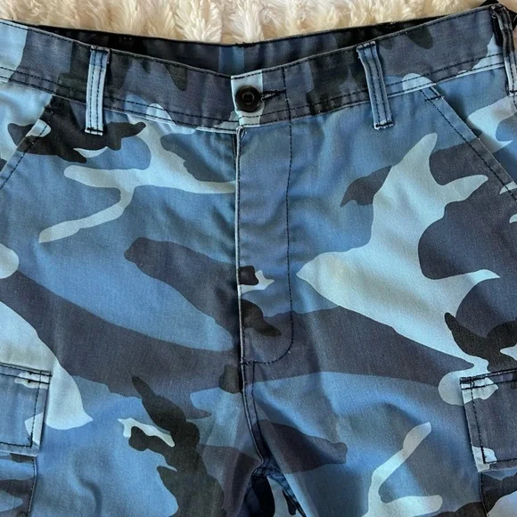 Y2K Vintage Camo Blue Cargo Pants - Picture 4 of 16
